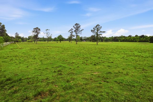 1992 Highway 105 E, Liberty, TX 77575
