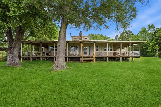 1992 Highway 105 E, Liberty, TX 77575