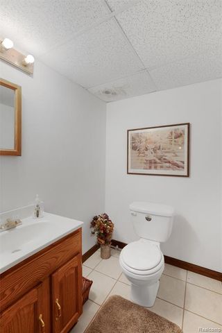 38565 Golfview Drive, Clinton Township, MI 48038