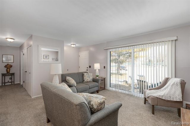 38565 Golfview Drive, Clinton Township, MI 48038