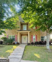 9 Madrid Avenue, Newnan, GA 30263