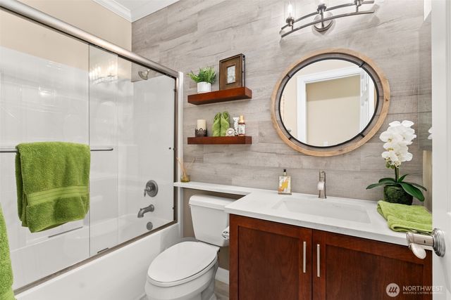 7961 Marietta Court NE, Lacey, WA 98516