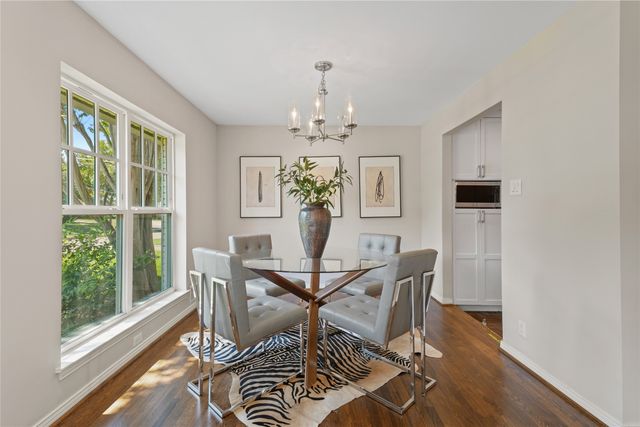 9531 Vinewood Drive, Dallas, TX 75228