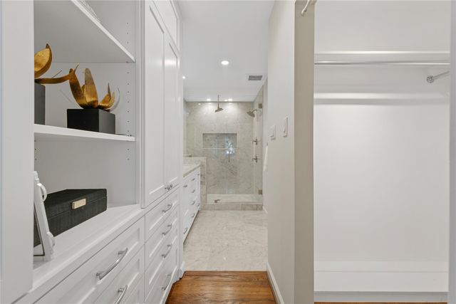 9531 Vinewood Drive, Dallas, TX 75228