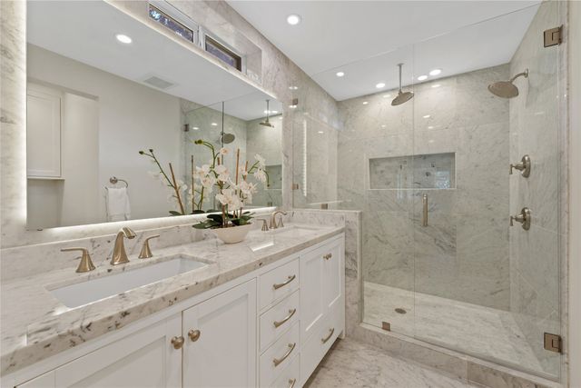 9531 Vinewood Drive, Dallas, TX 75228