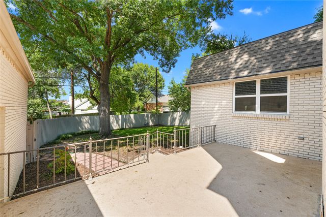 9531 Vinewood Drive, Dallas, TX 75228