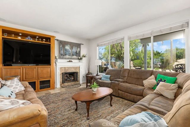 135 Custer Circle, Corona, CA 92881