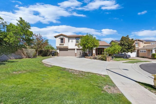 135 Custer Circle, Corona, CA 92881