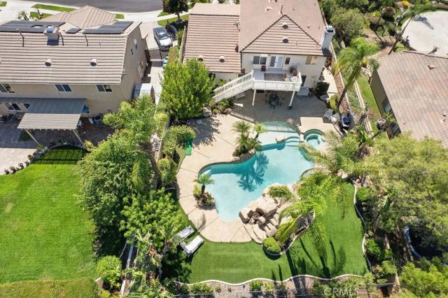 135 Custer Circle, Corona, CA 92881