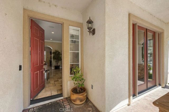 135 Custer Circle, Corona, CA 92881