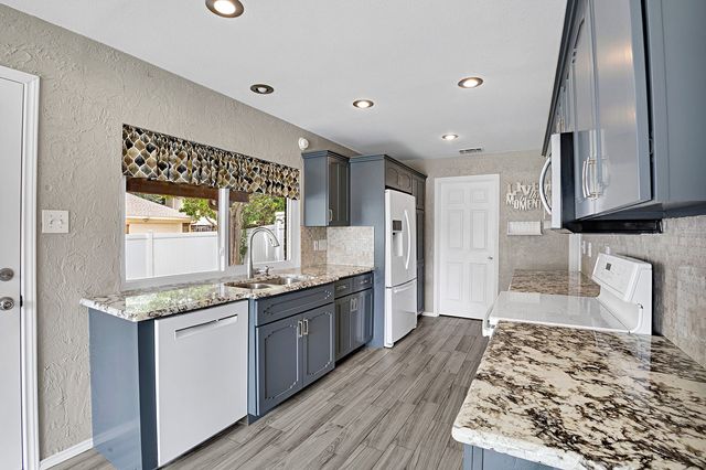 1600 Hearthstone Drive, Plano, TX 75023
