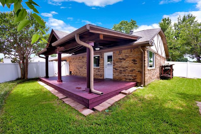 1600 Hearthstone Drive, Plano, TX 75023