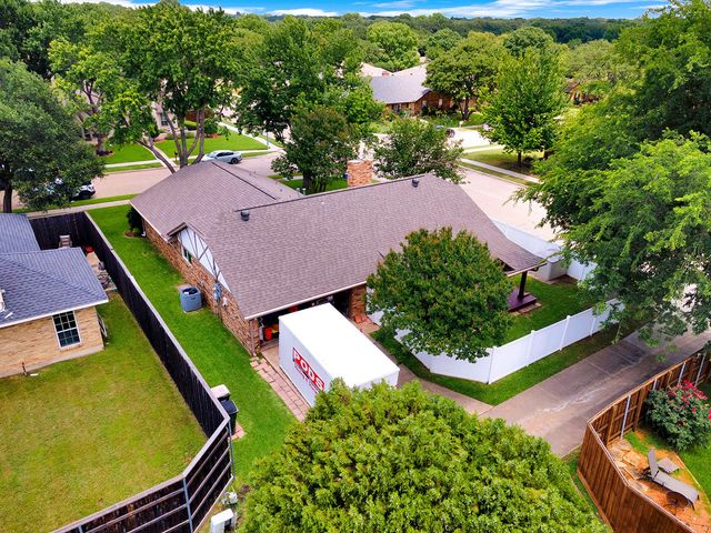 1600 Hearthstone Drive, Plano, TX 75023