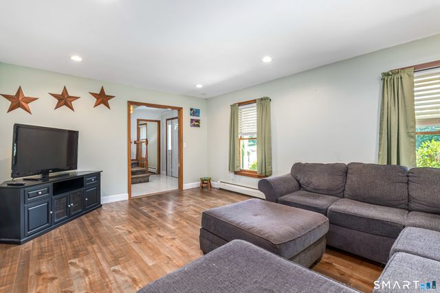 16 Katina Drive, Waterbury, CT 06708