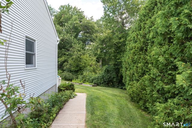 16 Katina Drive, Waterbury, CT 06708