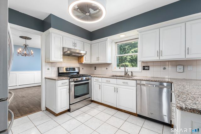 16 Katina Drive, Waterbury, CT 06708