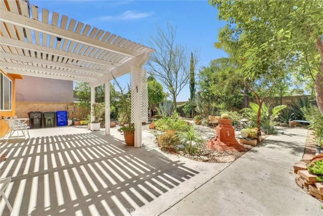 14679 Decoy Lane, Fontana, CA 92336