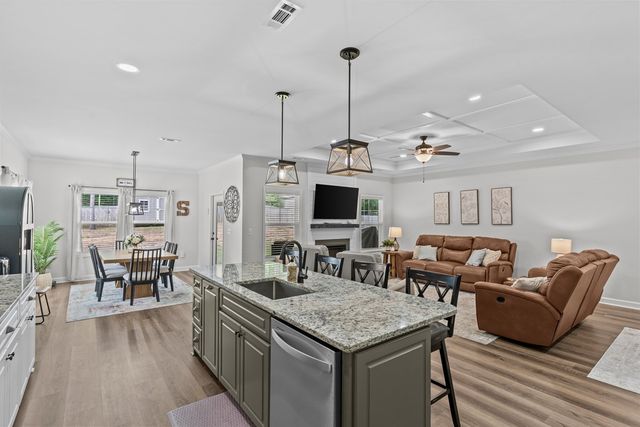 84 Settlement Rd, Dothan, AL 36301