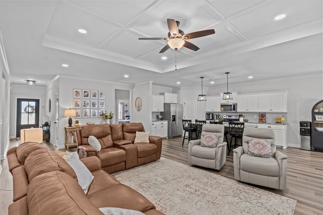 84 Settlement Rd, Dothan, AL 36301