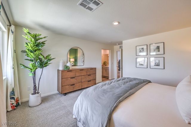 9376 AVA HATHAWAY Street 15, Las Vegas, NV 89141