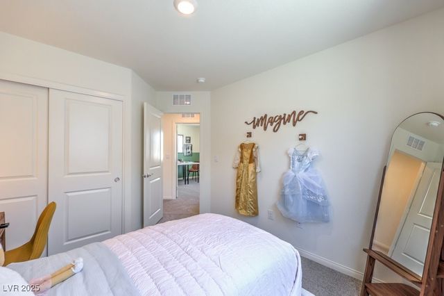 9376 AVA HATHAWAY Street 15, Las Vegas, NV 89141