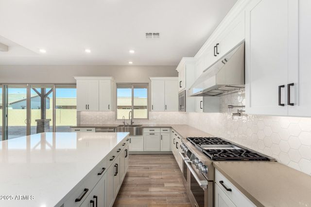 21140 E DIANA Way, Queen Creek, AZ 85142