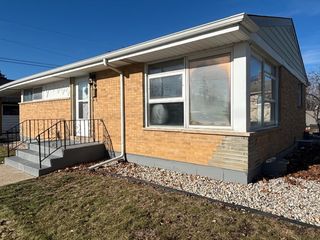 1502 N 35th Avenue, Melrose Park, IL 60160