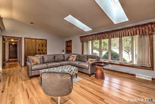 90 Brook Hill Road, Hamden, CT 06514