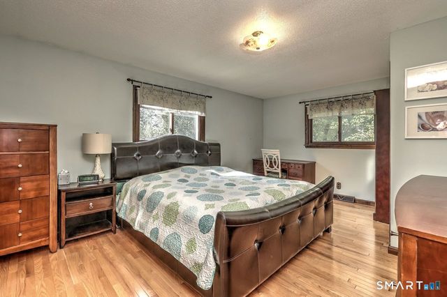 90 Brook Hill Road, Hamden, CT 06514