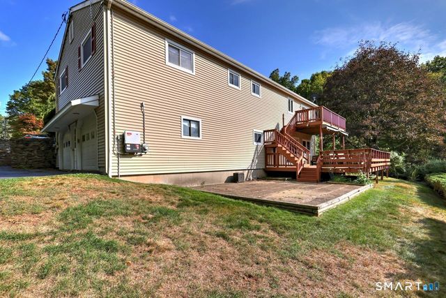 90 Brook Hill Road, Hamden, CT 06514