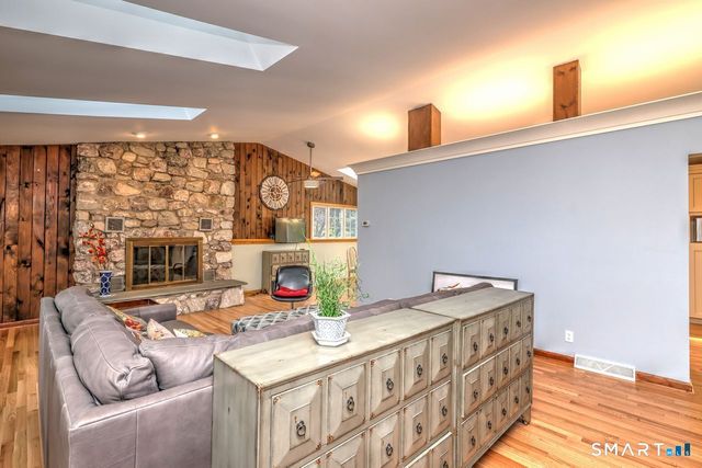 90 Brook Hill Road, Hamden, CT 06514