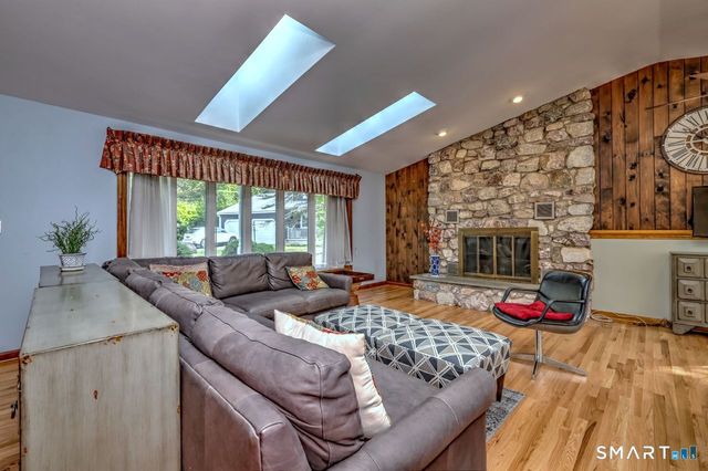 90 Brook Hill Road, Hamden, CT 06514