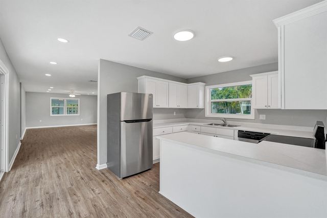 3330 SW 18TH Street, Fort Lauderdale, FL 33312
