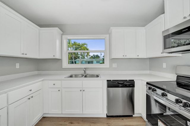 3330 SW 18TH Street, Fort Lauderdale, FL 33312