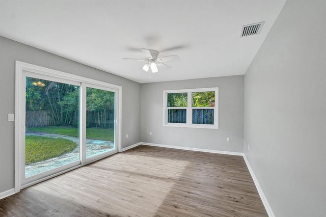 3330 SW 18TH Street, Fort Lauderdale, FL 33312