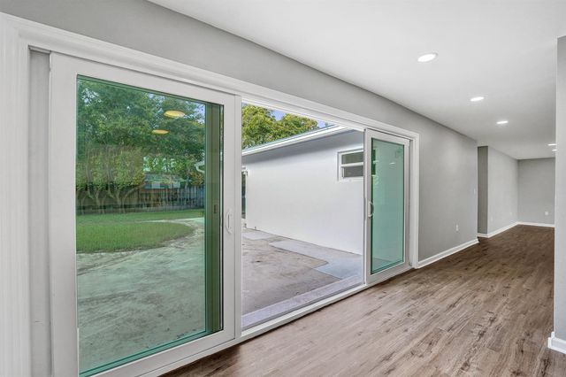 3330 SW 18TH Street, Fort Lauderdale, FL 33312