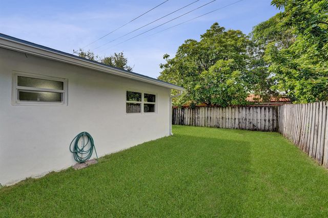 3330 SW 18TH Street, Fort Lauderdale, FL 33312