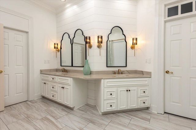 3233 WEDGE HILL CV, Memphis, TN 38125