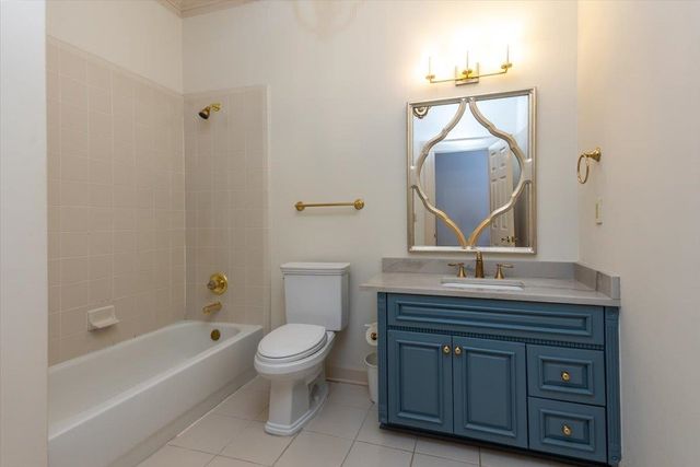 3233 WEDGE HILL CV, Memphis, TN 38125