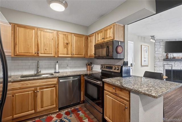 337 Wright Street 101, Lakewood, CO 80228