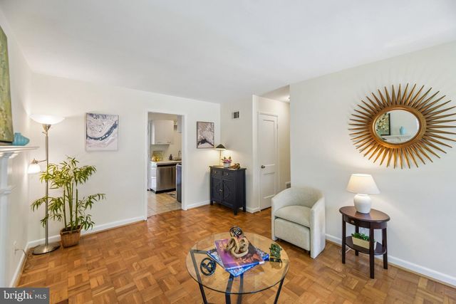 31 S EDISON ST, Arlington, VA 22204
