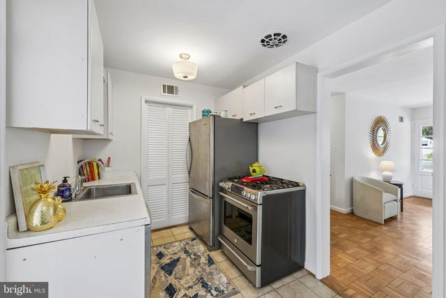 31 S EDISON ST, Arlington, VA 22204
