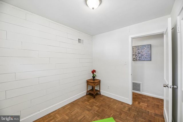 31 S EDISON ST, Arlington, VA 22204