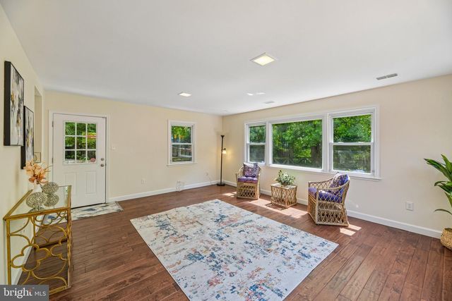 31 S EDISON ST, Arlington, VA 22204