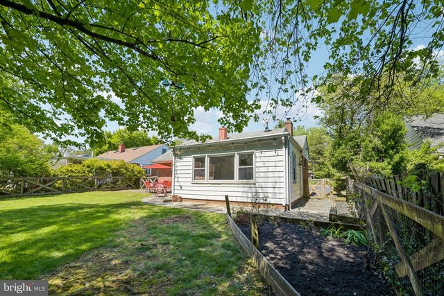 31 S EDISON ST, Arlington, VA 22204