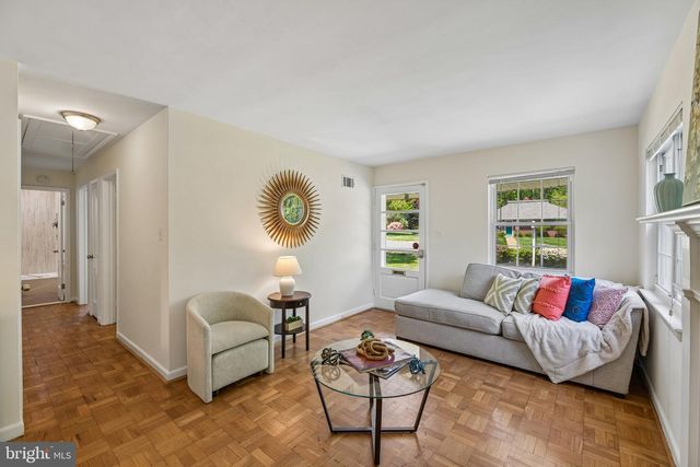 31 S EDISON ST, Arlington, VA 22204