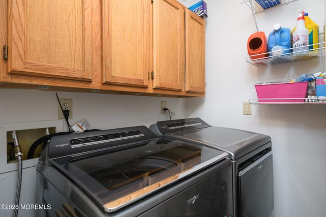 158 Willow Grove Drive, Lincroft, NJ 07738