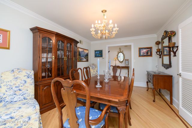 158 Willow Grove Drive, Lincroft, NJ 07738