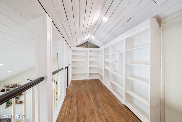 158 Willow Grove Drive, Lincroft, NJ 07738