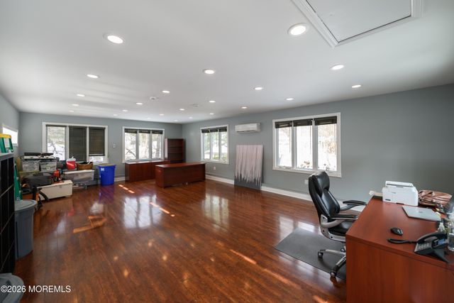 158 Willow Grove Drive, Lincroft, NJ 07738